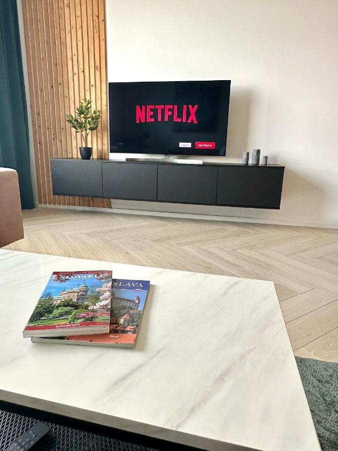 Luxusny Na 21 Poschodi S Parkovanim Zadarmo Ba * Bratysława